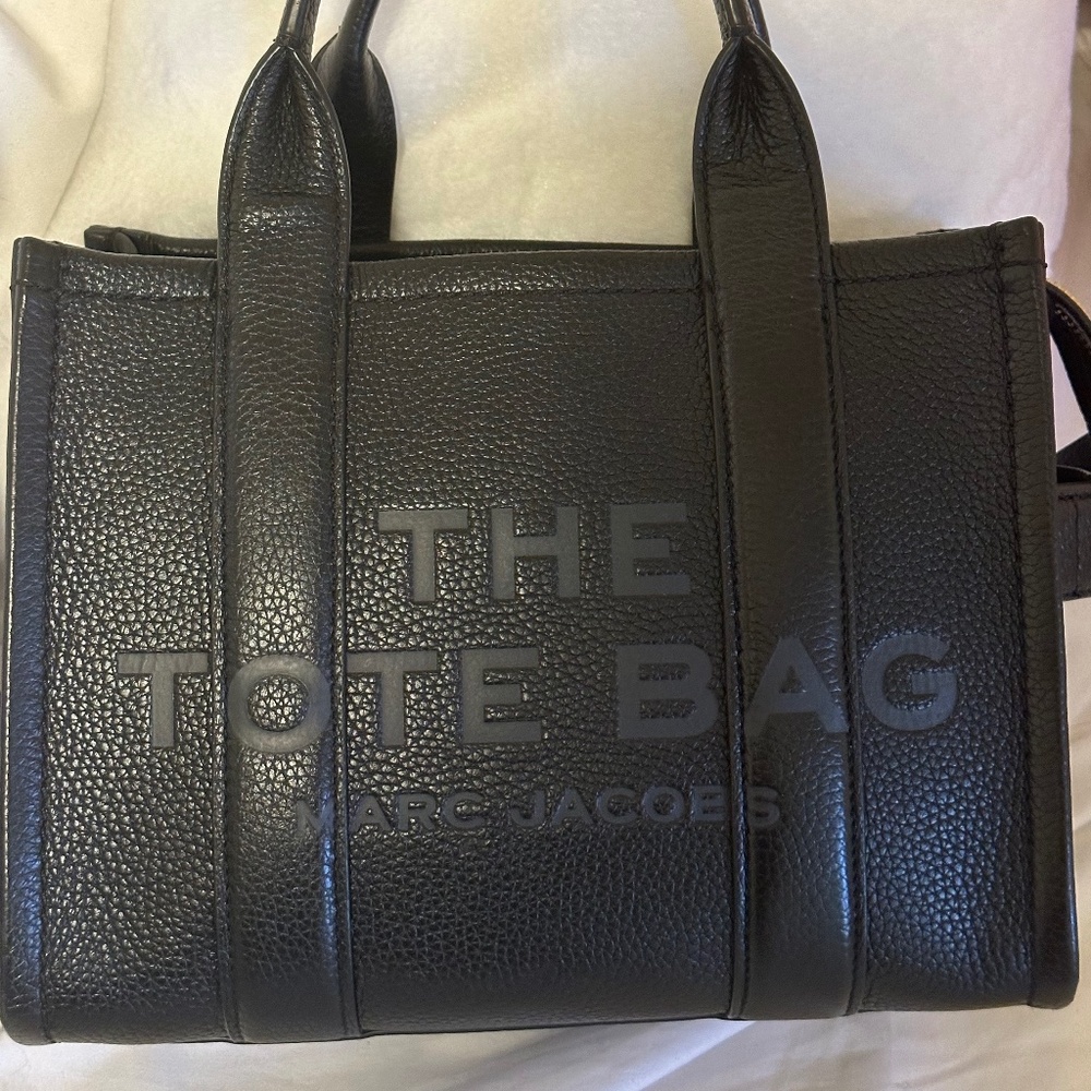 Authentic Marc Jacob “Small” leather tote